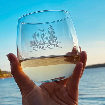 Charlotte Skyline Wine Glass